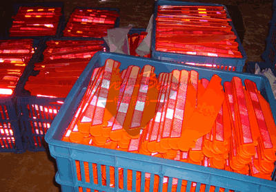 bulk vehicle warning triangle producer